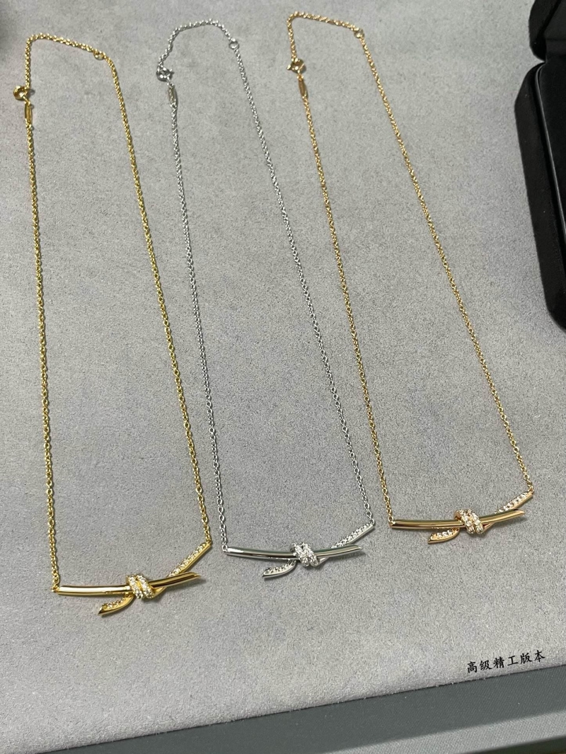 T*f*ny necklaces